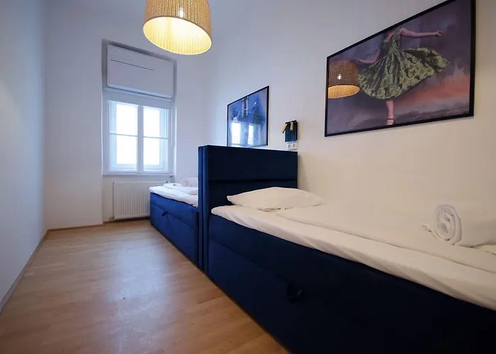 Charming Historical Near Centre Apartmán *
